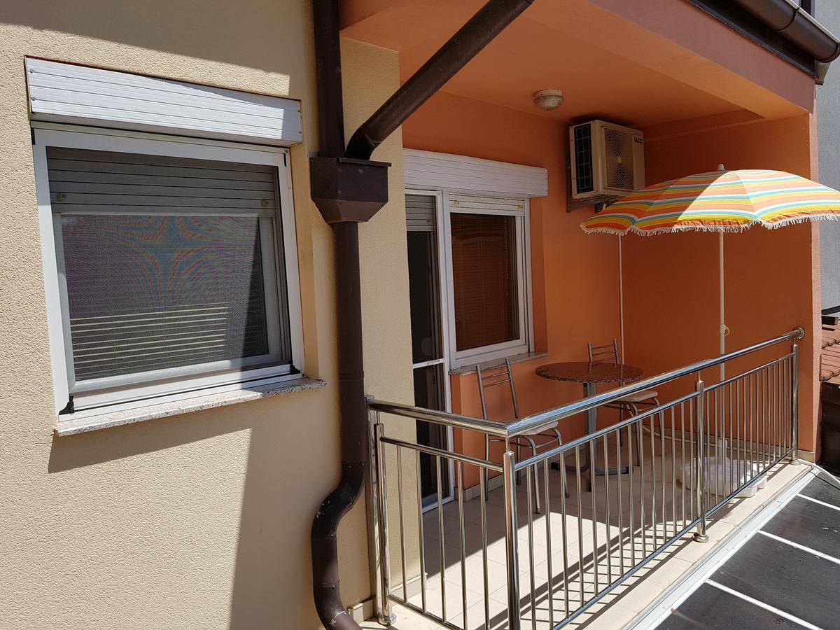 Studio Apartment Lis Ochryda Zewnętrze zdjęcie