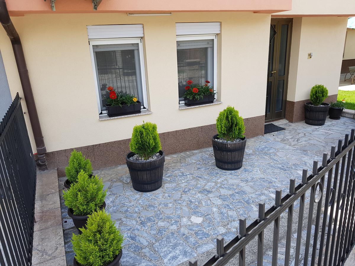 Studio Apartment Lis Ochryda Zewnętrze zdjęcie